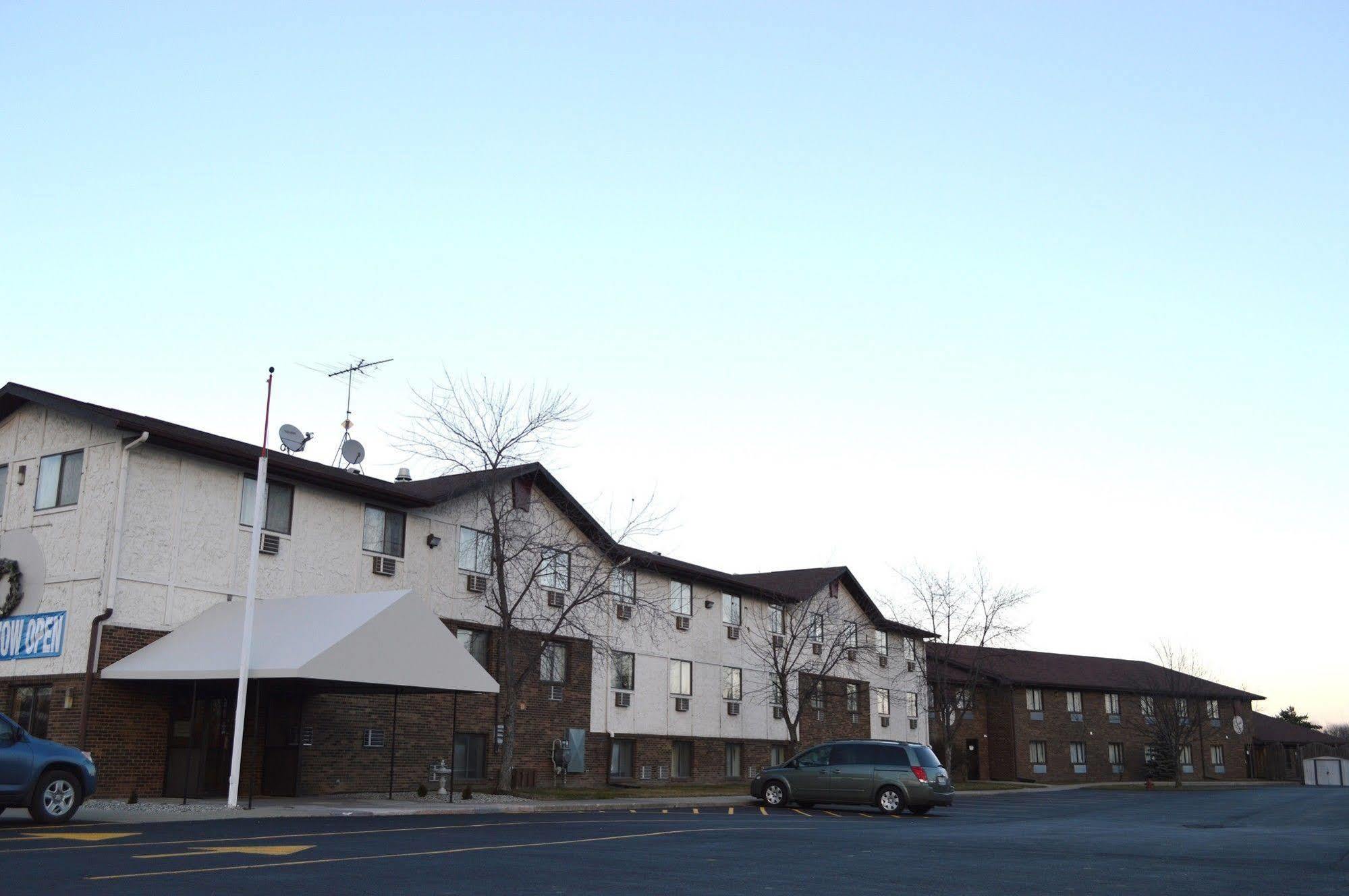 Econo Lodge Inn & Suites Auburn Exterior photo